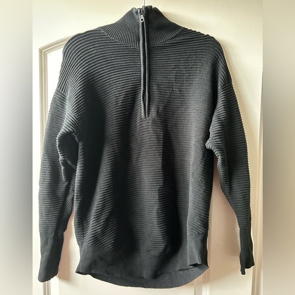 Aerie offline stretch Quarter Zip - Picture 2 of 4